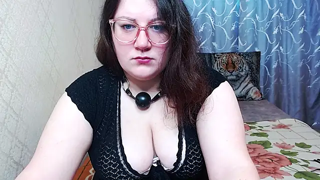 Sindy Jeniceee online show from December 2, 7:31 am