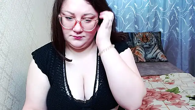 Sindy Jeniceee online show from February 18, 7:10 am