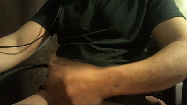 chic0secret0 online show from March 30, 9:33 am