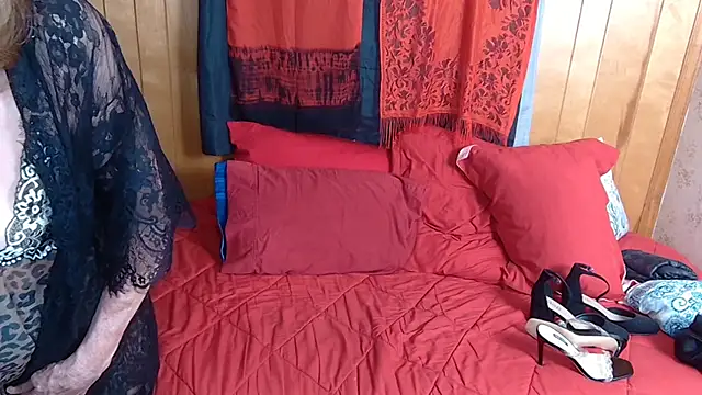 Leesdesires online show from May 18, 9:36 am