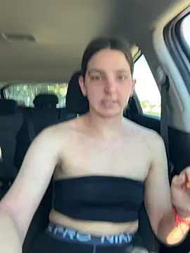 DoriDeluxe66 online show from April 16, 9:43 am