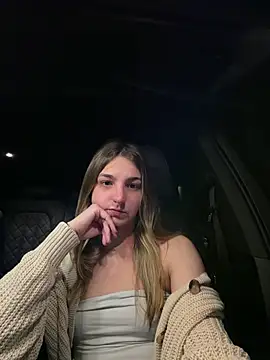 DoriDeluxe66 online show from February 27, 10:42 pm