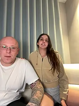 DoriDeluxe66 online show from March 11, 9:26 pm