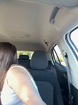 DoriDeluxe66 online show from November 7, 10:31 am