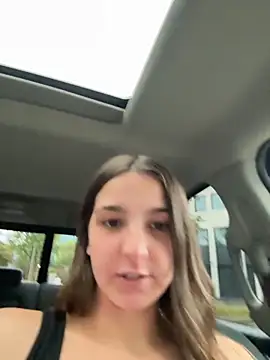 DoriDeluxe66 online show from September 14, 5:13 pm