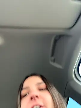 DoriDeluxe66 online show from November 4, 10:08 am