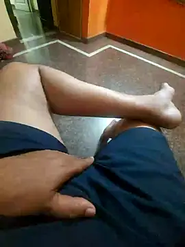 Stripkomal online show from May 8, 4:44 pm