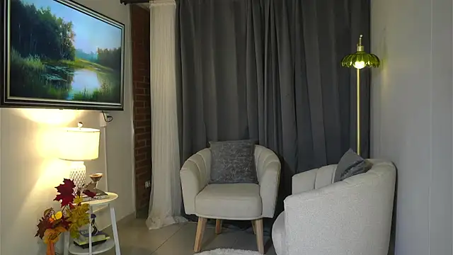 Snapshot of kendall_ruiz chatting on November 27, 2:01 am kendall ruiz online show from November 27, 2:01 am