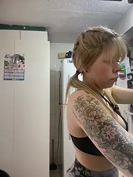 carolina16love online show from February 22, 8:21 pm