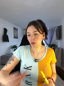 Snapshot of carolina16love chatting on October 18, 9:50 pm carolina16love online show from October 18, 9:50 pm