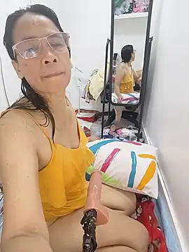 HotsexyNaughtysweetbaby online show from June 20, 9:14 am