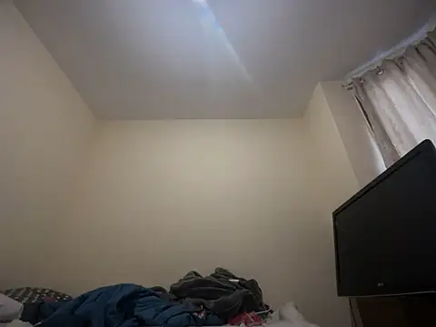 CuzzyB69 online show from February 22, 4:51 pm