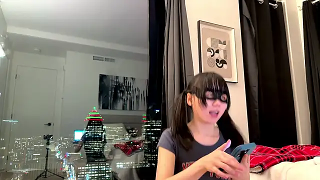 Snapshot of badangelsjennyx chatting on December 13, 4:00 am badangelsjennyx online show from December 13, 4:00 am