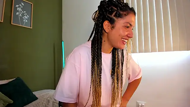 karlye 5 online show from March 24, 3:34 pm