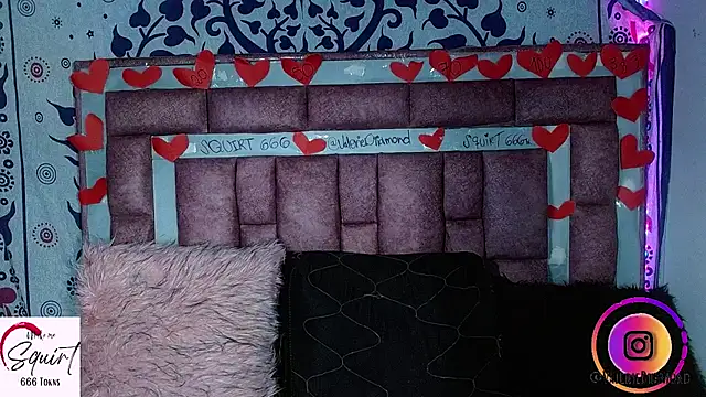 ValerieDiiamond online show from March 26, 4:44 am