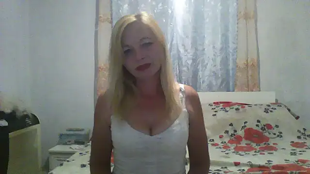 Lola 115 online show from July 8, 7:47 pm