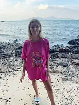 neighbours love online show from January 9, 10:33 am