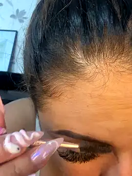 Emiily W online show from December 3, 10:25 am