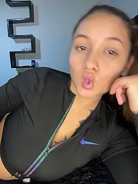 Emiily W online show from March 4, 6:37 pm