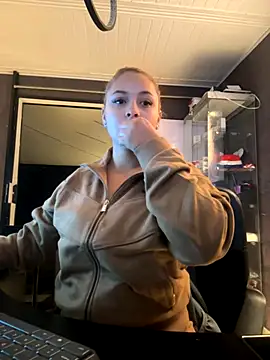 Emiily W online show from January 7, 10:09 am