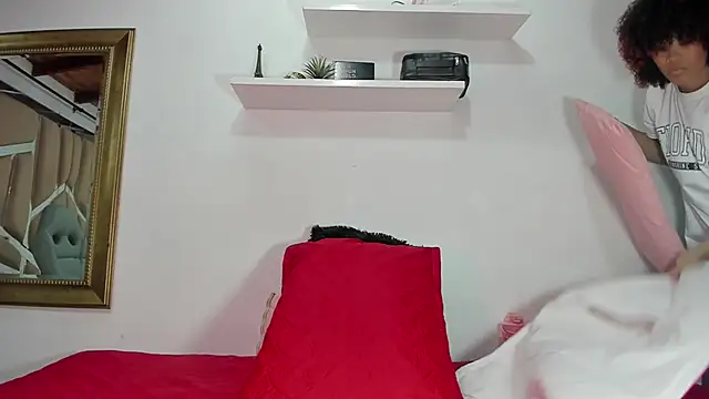 Snapshot of naia_blessed chatting on March 3, 7:17 pm naia blessed online show from March 3, 7:17 pm