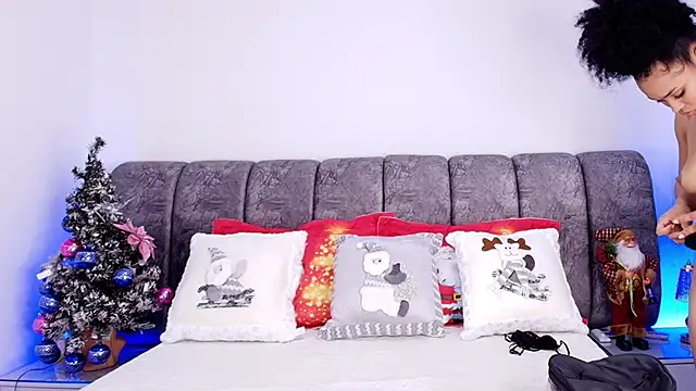 naia blessed online show from December 2, 7:15 pm