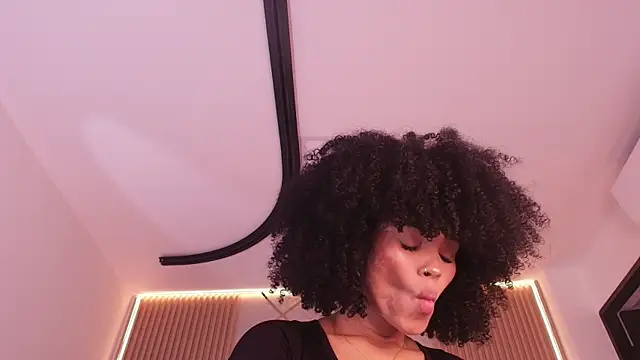 naia blessed online show from February 27, 7:14 pm