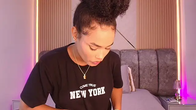 naia blessed online show from April 7, 7:15 pm