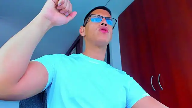 Snapshot of _John_Boy_ chatting on November 30, 8:42 pm John Boy online show from November 30, 8:42 pm