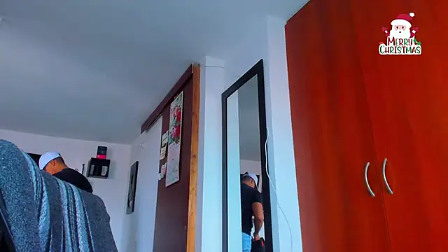 Snapshot of _John_Boy_ chatting on December 15, 9:09 pm John Boy online show from December 15, 9:09 pm