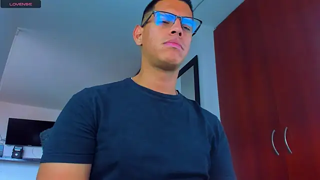 Snapshot of _John_Boy_ chatting on October 31, 7:21 pm John Boy online show from October 31, 7:21 pm