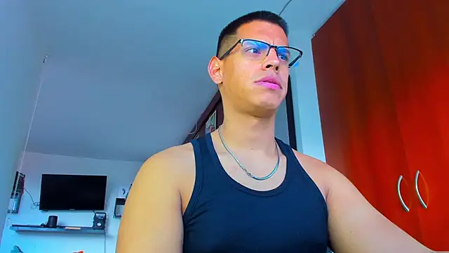 Snapshot of _John_Boy_ chatting on December 3, 9:25 pm John Boy online show from December 3, 9:25 pm