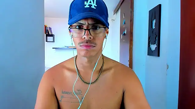 Snapshot of _John_Boy_ chatting on February 27, 6:31 pm John Boy online show from February 27, 6:31 pm