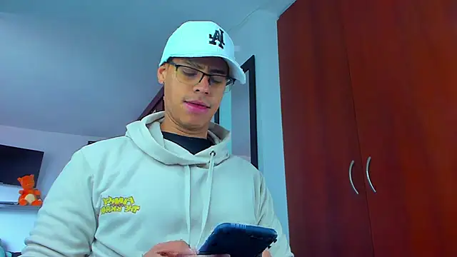  John Boy  online show from January 8, 1:06 pm