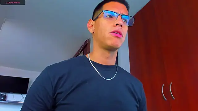 Snapshot of _John_Boy_ chatting on November 7, 7:07 pm John Boy online show from November 7, 7:07 pm