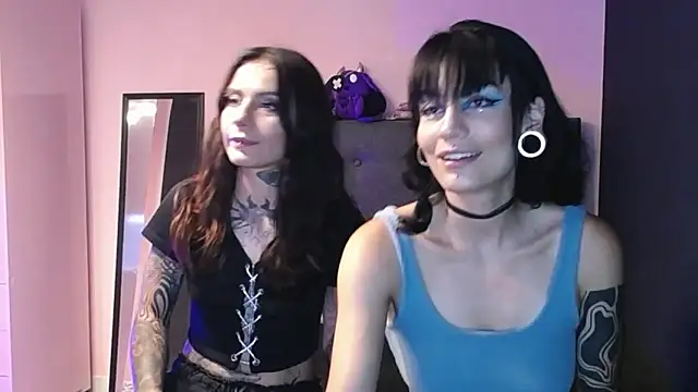 Snapshot of _onthary_6 chatting on February 4, 11:06 pm onthary 6 online show from February 4, 11:06 pm