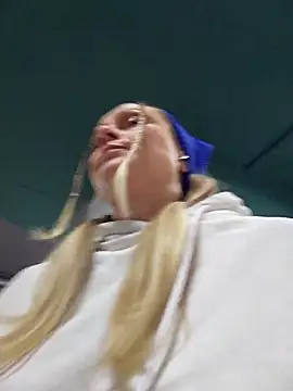 Bondgirl 013 online show from January 17, 3:15 pm