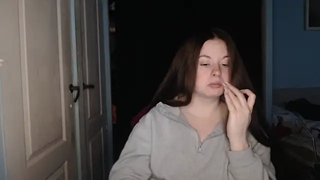 ryhhnnagold99 online show from March 22, 5:14 pm