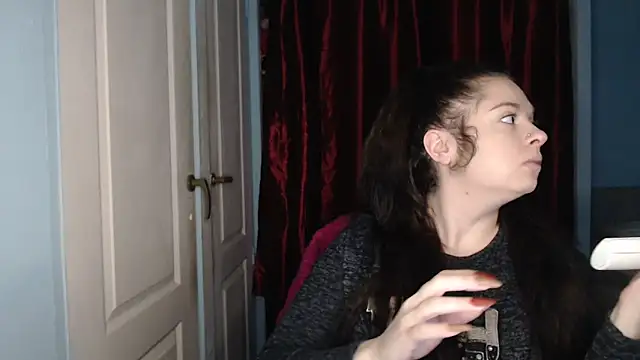 Snapshot of ryhhnnagold99 chatting on December 19, 6:54 pm ryhhnnagold99 online show from December 19, 6:54 pm