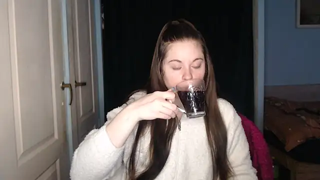 ryhhnnagold99 online show from March 6, 6:47 pm