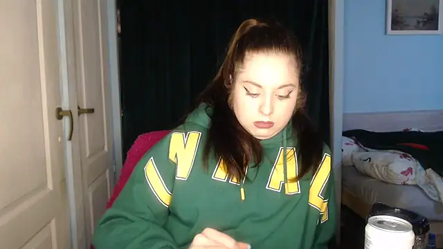 Snapshot of ryhhnnagold99 chatting on February 9, 2:37 pm ryhhnnagold99 online show from February 9, 2:37 pm