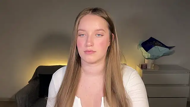 EvaMaddison online show from February 28, 6:51 pm