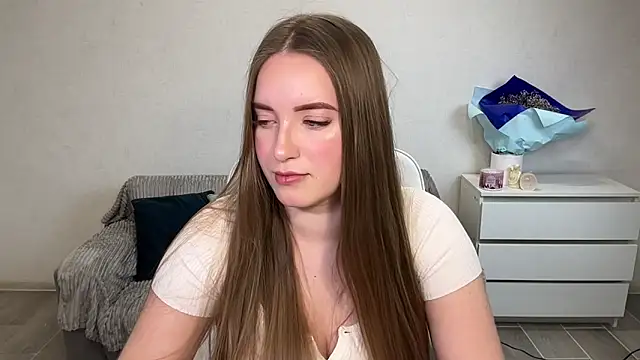 EvaMaddison online show from February 2, 5:01 pm