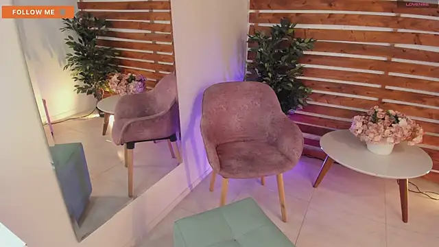  MeganRain online show from March 8, 9:28 am