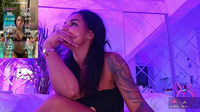 KimiBrown online show from December 5, 4:55 am