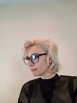 AureliaDoux online show from February 27, 8:53 pm