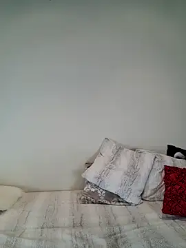 AureliaDoux online show from March 9, 2:54 pm