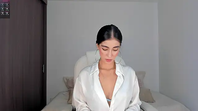 RebeccaBaxter online show from February 28, 6:09 pm
