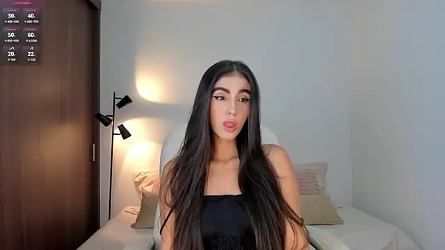 Snapshot of RebeccaBaxter chatting on October 29, 2:10 am RebeccaBaxter online show from October 29, 2:10 am