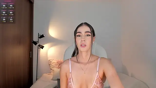 RebeccaBaxter online show from May 27, 1:26 am